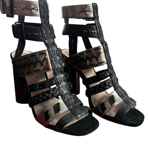 Donald J. Pliner Shoes - Donald / Pliner Galdiator Stlye Sandals